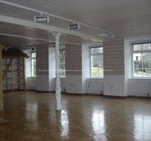 Wohn/Geschäftshaus mit urbanen Möglichkeiten sowie extra Bauplatz!