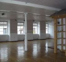 Wohn/Geschäftshaus mit urbanen Möglichkeiten sowie extra Bauplatz!