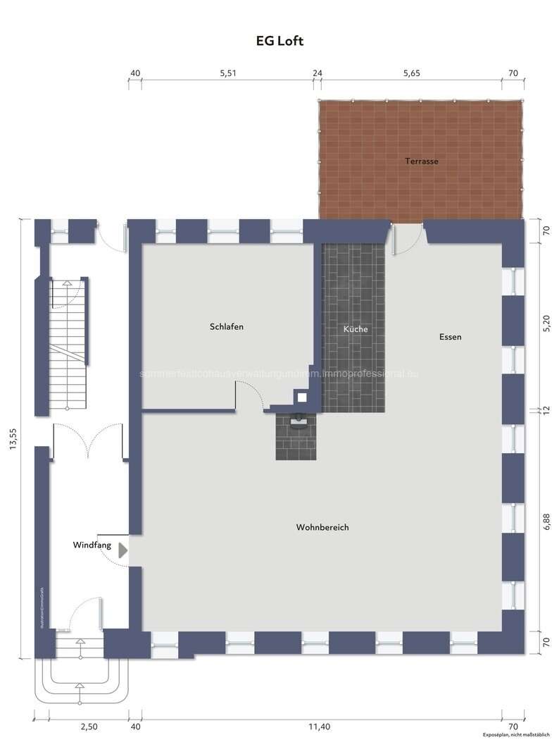 Jugendstil-Wohnung auf einer Ebene mit Grünfläche und Stellplatz