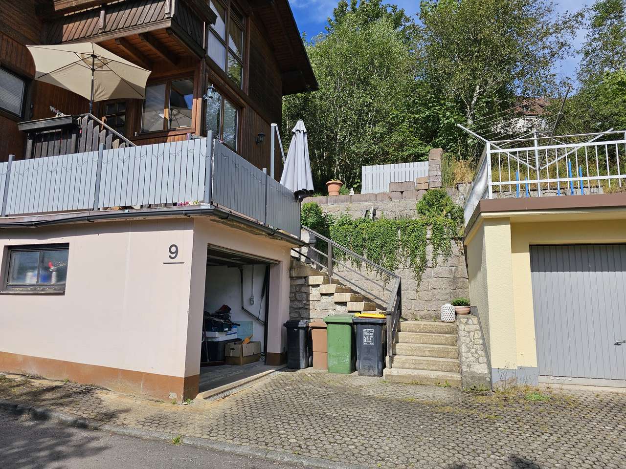 Provisionsfrei ! 1FWH mit ELW zum Preis einer Wohnung mit Garten und Terrasse!