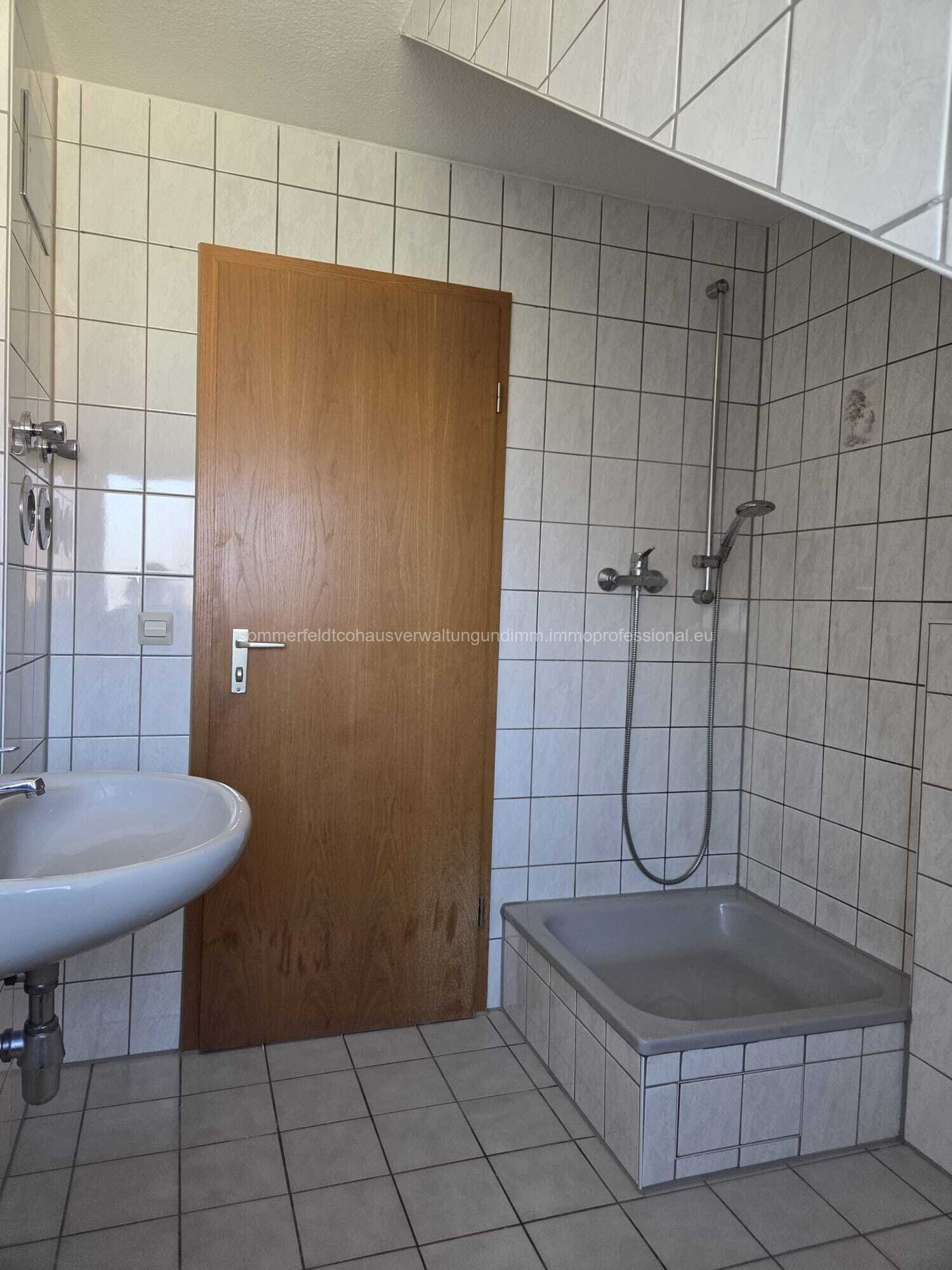 Moderner Wohntraum in Birkenfeld – Stilvolle 2-Zimmer Eigentumswohnung mit Balkon