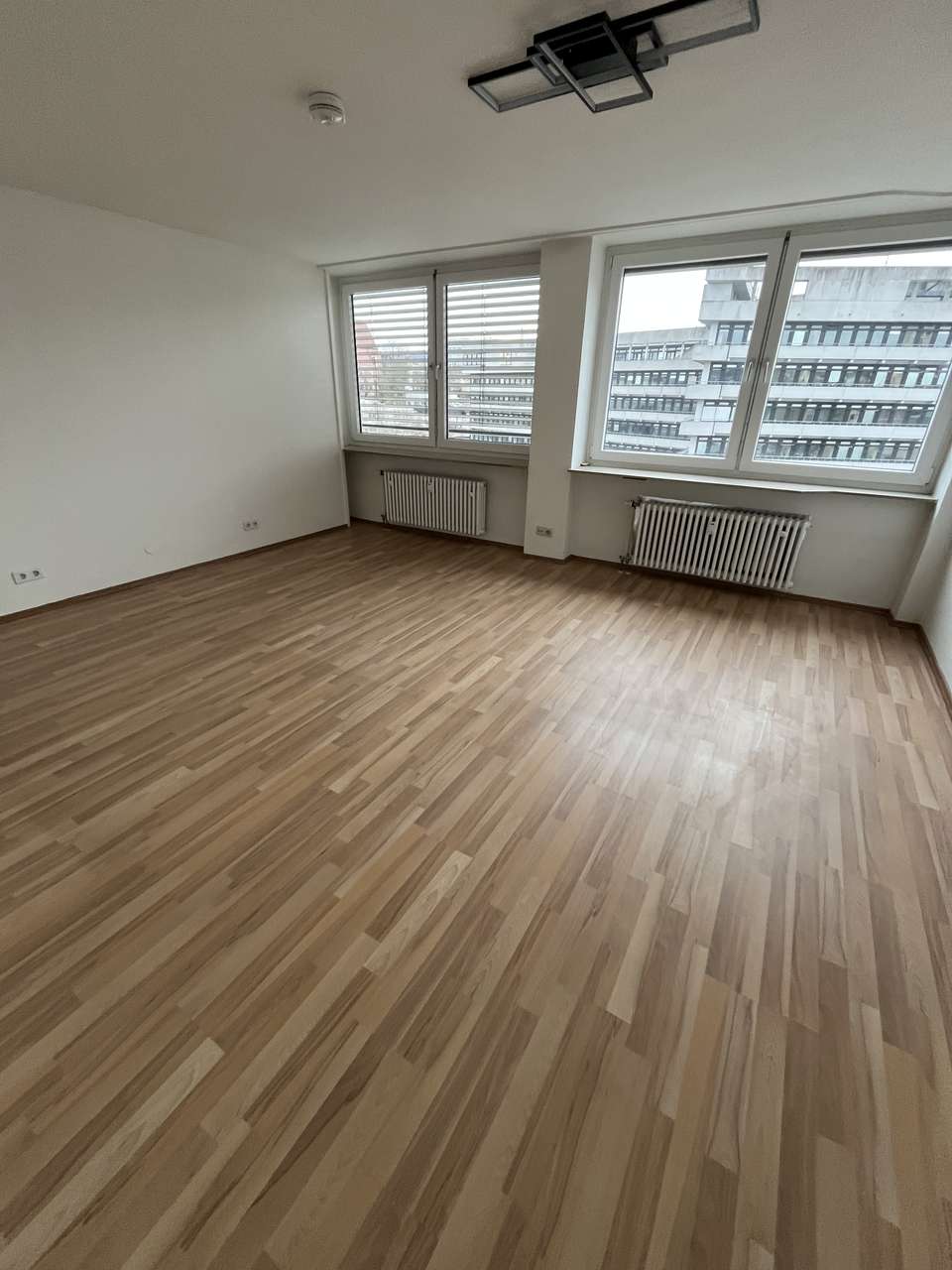 5-Zimmer Wohnung direkt beim Marktplatz in Pforzheim