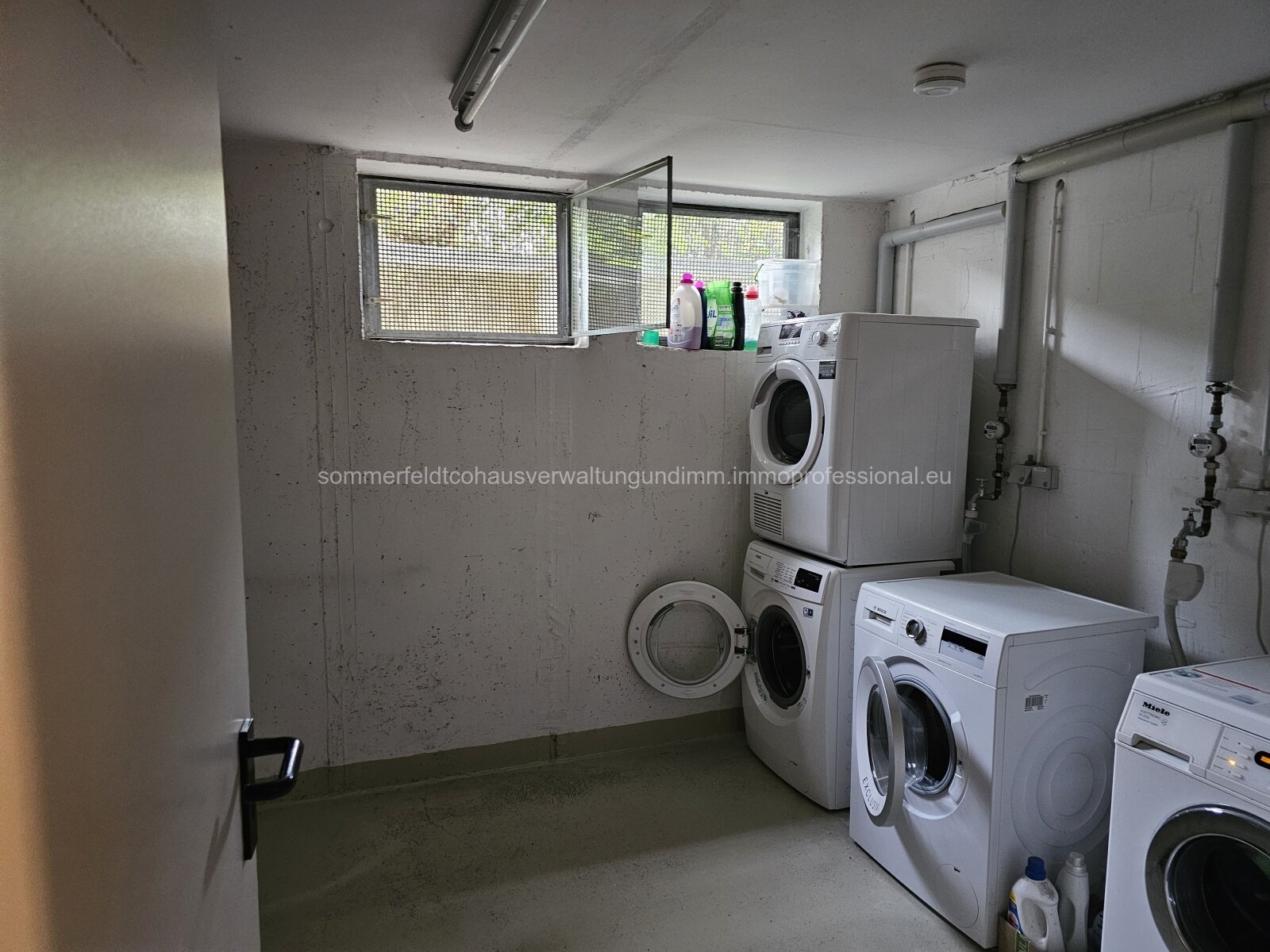 Waschraum Waschraum