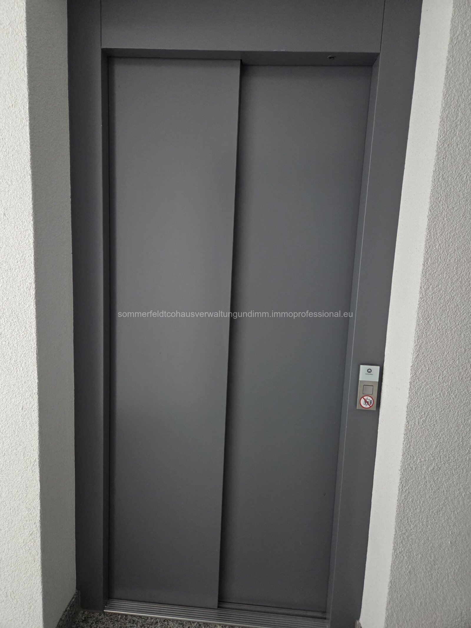 Aufzug Aufzug